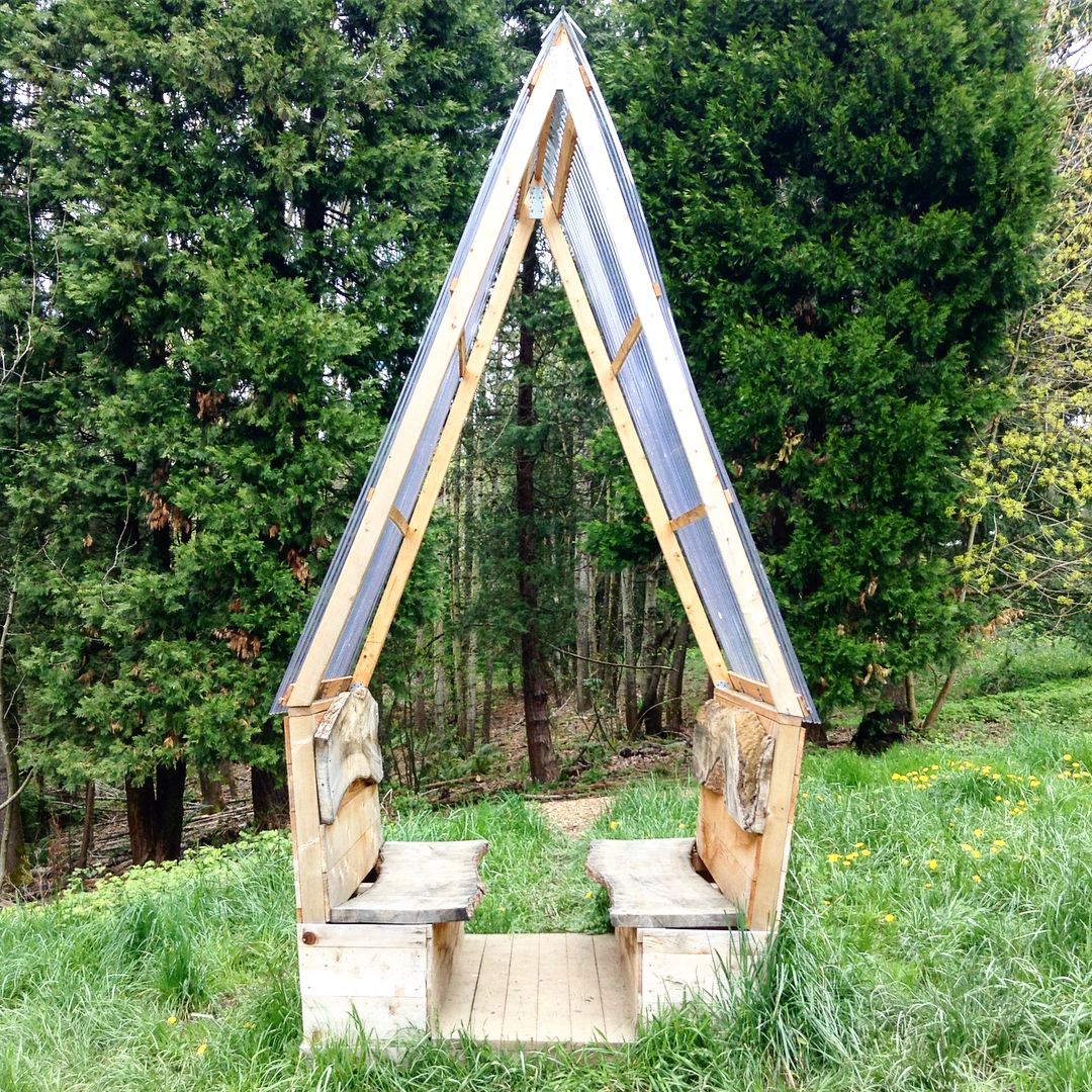 Into the Woods Bench overview